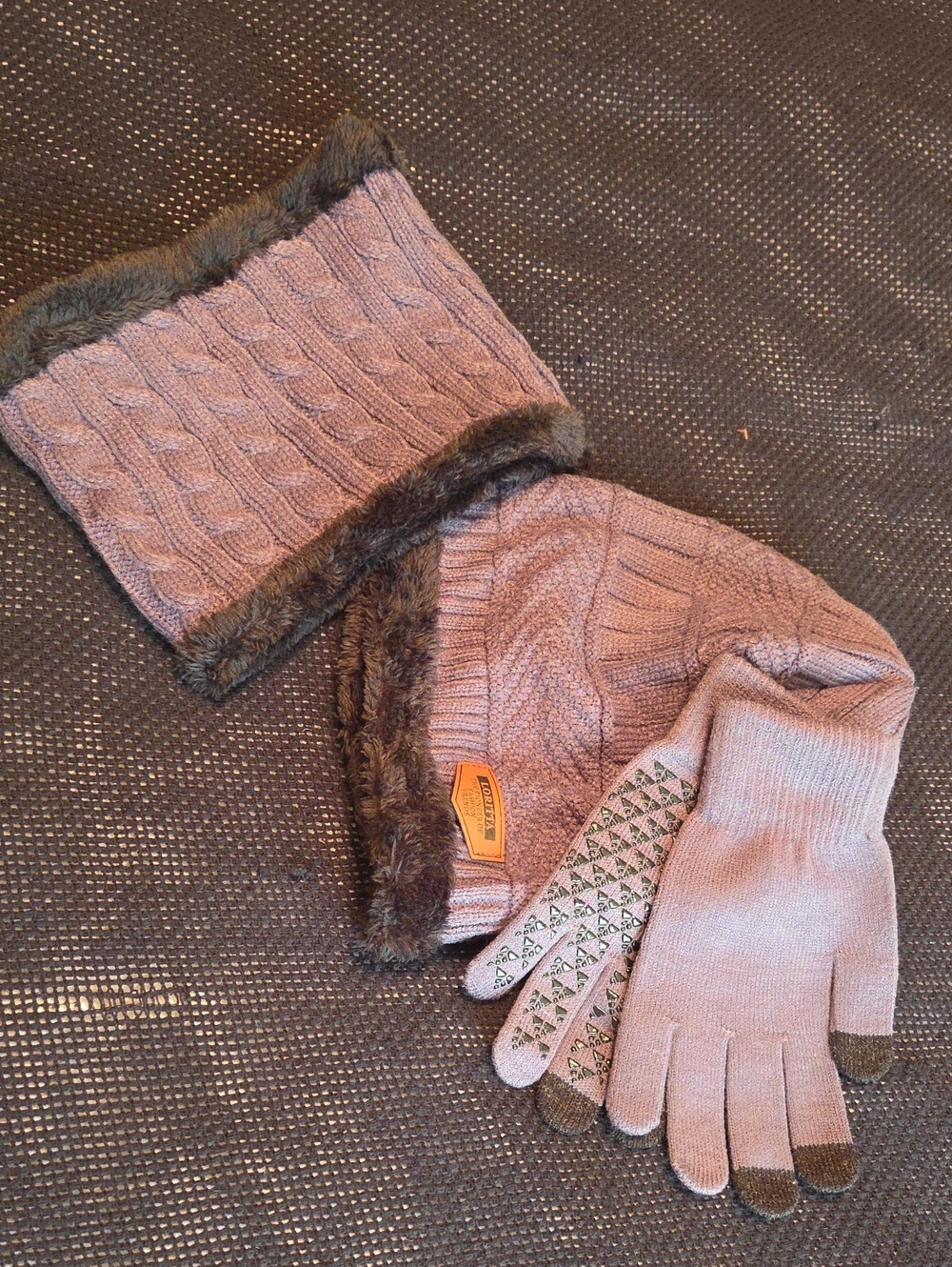 Women's Grey Cable-Knit Hat, Scarf & Glove Set with Faux Fur Trim, NWOT